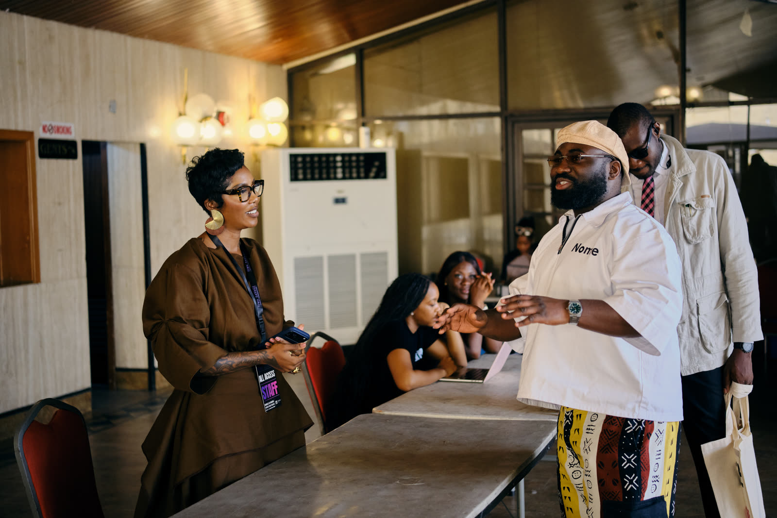 Participants connect between sessions